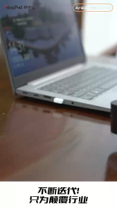 ใหม่ล่าสุด!!ที่วางมือถือแม่เหล็ก ดูดสูญญากาศ สำหรับใช้ในรถยนต์ พับได้