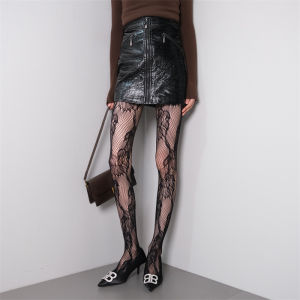 Black Rose Embossed Hollow out Slimming Base Layer Pantyhose for Weekend Picnic Simple Style Spring Season Thin Model Shaping Leggings