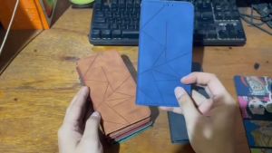 Case Flip Magnet Oppo A31/A8 2020 Lama Casing Dompet Wallet Cover Laether Premium Kulit\\n\\n Mengenal Case Flip Magnet Oppo A31/A8 2020\\n\\n**Spesifikasi Produk:**\\n\\nCase Flip Magnet Oppo A31/A8 2020 adalah cover dompet wallet yang dirancang khusus untuk ponsel Oppo A31 dan A8 2020. Dibuat dari bahan kulit premium, cover ini menawarkan perlindungan maksimal bagi perangkat Anda. Selain itu, fitur magnetik pada flip case ini memastikan bahwa perangkat Anda tetap aman dan terlindungi.\\n\\n**Kelebihan & Kelemahan:**\\n\\n**Kelebihan:**\\n- Perlindungan maksimal bagi ponsel Oppo A31/A8 2020\\n- Bahan kulit premium yang elegan dan tahan lama\\n- Fitur magnetik yang memastikan perangkat tetap aman\\n- Desain dompet wallet yang praktis dan stylish\\n\\n**Kelemahan:**\\n- Harga yang lebih tinggi dibandingkan cover lainnya\\n- Tidak cocok untuk ponsel model lain selain Oppo A31/A8 2020\\n\\n Memilih Case Flip Magnet Oppo Reno 2f Casing Dompet Wallet Cover Laether Premium Kulit\\n\\n**Faktor-Faktor yang Perlu Dipertimbangkan:**\\n\\nPada saat memilih case flip magnet Oppo Reno 2f, ada beberapa faktor yang perlu dipertimbangkan:\\n- Perlindungan maksimal bagi perangkat Anda\\n- Kualitas bahan dan daya tahan cover\\n- Desain dan gaya yang sesuai dengan preferensi Anda\\n- Fitur magnetik untuk keamanan tambahan\\n\\n**Tips Memilih Produk Terbaik:**\\n\\nUntuk memilih case flip magnet Oppo Reno 2f yang terbaik, pertimbangkan hal-hal berikut:\\n- Pastikan cover kompatibel dengan perangkat Anda\\n- Periksa kualitas bahan dan daya tahan cover\\n- Cek ulasan pelanggan untuk mendapatkan gambaran tentang kualitas produk\\n- Perhatikan fitur magnetik dan desain dompet wallet\\n\\n Mengenal Case Flip Magnet Oppo A60 Casing Dompet Wallet Cover Laether Premium Kulit\\n\\n**Spesifikasi Produk:**\\n\\nCase Flip Magnet Oppo A60 adalah cover dompet wallet yang dirancang khusus untuk ponsel Oppo A60. Dibuat dari bahan kulit premium, cover ini menawarkan perlindungan maksimal bagi perangkat Anda. Selain itu, fitur magnetik pada flip case ini memastikan bahwa perangkat Anda tetap aman dan terlindungi.\\n\\n**Kelebihan & Kelemahan:**\\n\\n**Kelebihan:**\\n- Perlindungan maksimal bagi ponsel Oppo A60\\n- Bahan kulit premium yang elegan dan tahan lama\\n- Fitur magnetik yang memastikan perangkat tetap aman\\n- Desain dompet wallet yang praktis dan stylish\\n\\n**Kelemahan:**\\n- Harga yang lebih tinggi dibandingkan cover lainnya\\n- Tidak cocok untuk ponsel model lain selain Oppo A60\\n\\n Cara Menggunakan & Merawat Case Flip Magnet\\n\\n**Langkah-Langkah Penggunaan:**\\n\\nBerikut adalah langkah-langkah penggunaan case flip magnet:\\n1. Pastikan perangkat Anda bersih sebelum memasukkan ke dalam cover\\n2. Pasang cover pada perangkat Anda dengan hati-hati\\n3. Pastikan magnet pada flip case terkunci dengan baik\\n\\n**Tips Merawat Produk:**\\n\\nBerikut adalah beberapa tips merawat case flip magnet:\\n- Bersihkan cover secara berkala dengan kain lembut\\n- Hindari mengenakan cover dalam kondisi basah atau lembab\\n- Jangan meletakkan cover di tempat yang panas atau berdebu\\n- Simpan cover dalam kotak atau tempat yang aman ketika tidak digunakan\n}