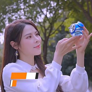 *RGK* Freshner Tenaga Surya & Parfum Pajangan Dashboard Mobil