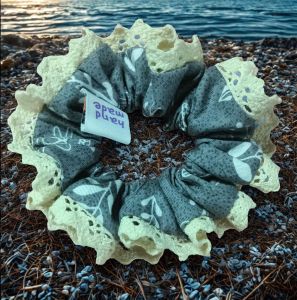 โดนัทรัดผมscrunchiesริมระบายด้วยลูกไม้