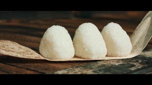 ข้าวญี่ปุ่นแท้ อิวาเตะ ฮิโตเมโบเระ (นําเข้าจากประเทศญี่ปุ่น) ขนาด 2 กก.