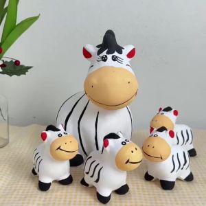 ตุ๊กตาเซรามิค ตุ๊กตาเซรามิคแต่งสวน ขนาด สูง 3.5-8 นิ้ว ยาว 3-6 นิ้ว 1 ชุด 5 ชิ้น ตุ๊กตาม้าลาย ตัวใหญ่