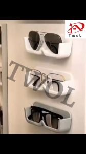 TWOL 1pcs Wall-mounted glasses frame multifunctional heavy-duty glasses frame suitable for birthday gifts for students and friends