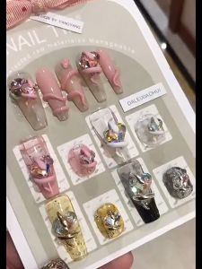 抱钻小蛇成品美甲合金立体水晶小蛇绕歪心钻新年红色蛇年穿戴指甲装饰品2025 Nail Art Small Snake Accessories Alloy Crystal Heart Diamond  CNY Nails Decoration