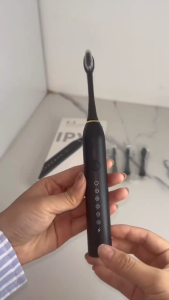 Bàn Chải Điện Lông Mềm Tặng Kèm 4 Đầu Bàn Chải 6 Chế Độ Rung Giúp Trắng Răng Vệ Sinh