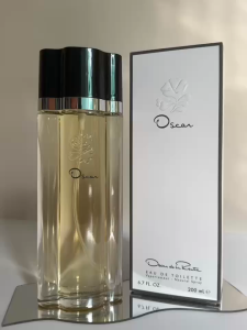Nước hoa nữ Oscar De La Renta Eau de Toilette chai 100ml
