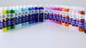 Mont Marte Pouring Acrylic Paint Premium 240ml (8.12 US fl.oz)