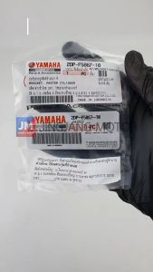 2DPF58671000 หูกระจกปะกับกระปุกดิสค์ สีดำ ข้างขวา แท้ศูนย์ YAMAHA NMAX 2016-2024