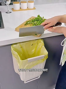 Foldable Kitchen Hanging Rubbish Bin