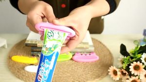 MixHome Toothpaste Squeezer Holder Toothpaste Dispenser Clip Roller Ubat Gigi Dispenser Home Bathroom Tool 挤牙膏器