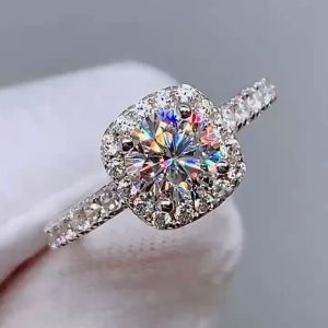 GRA Italian Original Moissanite Ring: A Perfect Valentine's Day Wedding Ring