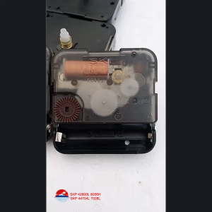 Máy đồng hồ treo tường SKP Nhật kim trôi - Trục Dài Máy Nhật made in Japan (Bảo hành 24 tháng đã kèm kim)