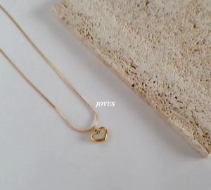 JOYUS Eloise Titanium Stainless Steel 18K Gold Waterproof Sea Shell Love Necklace Birthday Gift Box