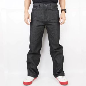 กางเกงยีนส์ขากระบอก9นิ้ว เป็นผ้าดิบ Big Jock Raw Denim  เป้าหน้าเรียบกับเป้าหน้ายับเป้าตุง