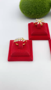 แหวนทองชุบ ประดับเพชร แฟชั่นเรียบง่ายสำหรับผู้หญิง(ขนาดฟรีไซส์)