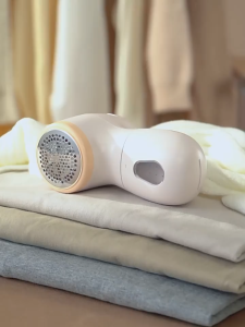 เครื่องตัดขุยผ้า ไร้สาย ปรับระดับ 3 ระดับ LED ชาร์จ USB ใช้งานง่าย ราคาประหยัด