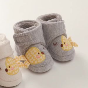 White Baby Autumn Winter Boots Baby Girl Boys Winter Warm Shoes Solid Fashion Toddler Fuzzy Balls First Walkers Kid Shoes 0-18M