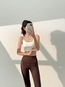 Crassula สปอร์ตบรา เสื้ออกกำลังกายสำหรับผู้หญิง มีฟองน้ำในตัว ประชับทรวงอก