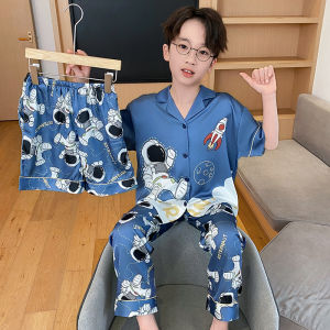 MiiOW | เสื้อผ้านอนเด็กผ้าไหมน้ำแข็งฤดูร้อน เสื้อแขนสั้นระบายอากาศได้ดี ชุดสามชิ้นสำหรับเด็กผู้ชาย ชุดอยู่บ้าน วัสดุโพลีเอสเตอร์