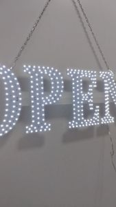 ป้ายไฟ LED พรีเมียม รูปป้าย OPEN ประหยัดไฟ ปลั๊ก 3 พิน สำหรับตกแต่งร้านค้า