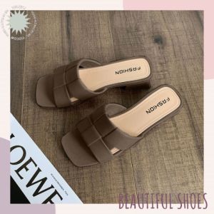 QXshop สุดปัง รองเท้าผู้หญิง สีสันสวยใหม่ ดีเทลไม่ซ้ำใคร วัสดุยางทำความสะอาดง่ายรุ่นนี้ต้องตำกันนะลองเลยย