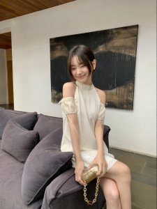 NIHAOKANONG | Đầm A-Line Trễ Vai Tùng Xòe Thêu Đính Đá