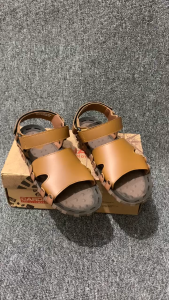 Cardinal Sandal Pria Selop Kulit MC7CSZ1343V 03A YUDAS-1 Ban Coklat Kasual Santai Original