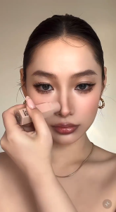 Fenty Beauty Contouring Stick Easy To Draw Three-Dimensional Facial Contours High Nose Bridge Decoration V-Shaped Face Matte Side Face Shadow Stick