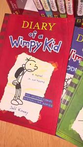 Diary Of A Wimpy Kid Collection: 22 Books Boxed Set Comic Book English Story Books for Children Kids
