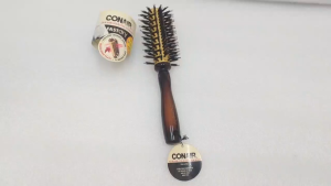 lược sấy tóc thiết kế đặc biệt chống rụng tóc cán gỗ hàng hiệu Conair Mỹ. 67282