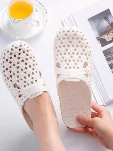 New 2024 Womens Head Covered Sandals Indoor Slippers Summer Student Hollow out Slip Slides Bathroom Anti-Slip Beach Slippers