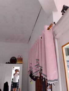 Gorden poni sajah atas pintu panjang 3 meter hordeng poni blackout import
