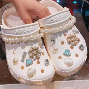 โลหะ 3D รองเท้าหัวเข็มขัด Retro Baroque สไตล์ Universal อุปกรณ์เสริมสําหรับตกแต่งรองเท้า CROSS Body Clasp Serif รองเท้าอุปกรณ์เสริม