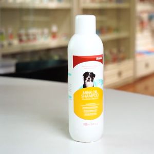 แชมพูอาบน้ำสุนัข Bioline Mink Oil Dog Shampoo สูตรน้ำมันขนมิ้งค์ ลดปัญหารังแคและขนแห้ง 1000ml.(B2084)