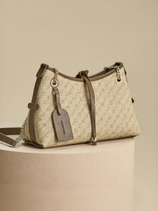Josiny | Elegant Classic Crossbody Bag with Chain