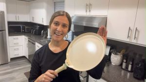 Innerwell Hijau Non Stick Pan Pancake Crepe Pan Egg Pan Ceramics Frying Pan Pizza Pan Frying Pan Suitable for All Stoves