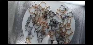 5PCS Metal Shaped Hook Buckle Keychains - Heart/Pentagonal Star Design for DIY Keyring Hardware