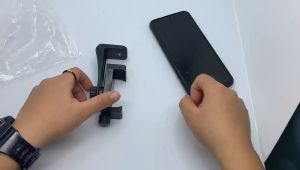 Rotation Tripod Mount Holder Universal 1/4 Screw Phone Clip 360 Degree Rotatable Phone Clamp Holder Broadcast Bracket for Tripod Monopod Horizontal and Vertical Selfie Stick Triangle Bracket Fixed 360° Rotating Clip
