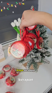 Christmas Coin Purse - Perfect for children this purse is designed to fit comfortably in pockets or small bags making it a handy companion for school parties or holiday adventures.