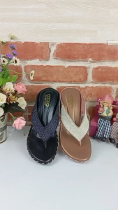 OXXO รองเท้าแตะเพื่อสุขภาพ รองเท้าแฟชั่น หน้าสวม สูง 2 นิ้ว ทำด้วย SK3035