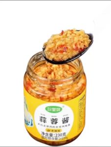 Nước Sốt Tỏi Băm Cao Cấp 230g Cay và Không Cay Sự Kết Hợp Tinh Tế Giữa Tỏi Tươi và Gia Vị Đặc Biệt