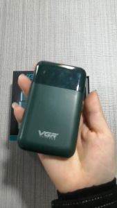 Máy cạo râu cao cấp VGR V390 thế hệ mới chống nước máy mạnh cạo sát và rất sạch - Hàng nhập khẩu cao cấp