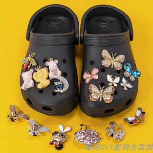 HYB Clogs Phụ Kiện Kim Loại Hình Bướm Mới Nút Giày Trang Trí Hộp Đựng Giày Tote Phụ Kiện Giày Dép Chất Lượng Cao Cấp
