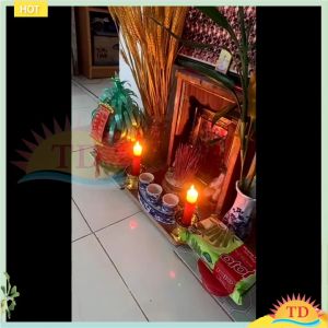 2 nến điện Đài Sen trang trí Bàn thờ mô phỏng nến thật ngọn lửa lung linh phát sáng đung đưa theo gió