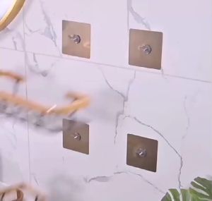 ที่วางครีมอาบน้ำ ชั้นวางยาสระผม ที่วางของ ในห้องน้ำ ชั้นเก็บของ ที่วางอเนกประสงค์ ชั้นวางอลูมิเนียม ที่วางของติดผนัง ชั้นวางติดผนัง