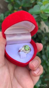 แหวนพลอยเพอริดอทแท้(Peridot)เงินแท้ 92.5% เคลือบทองคำขาว ไซส์นิ้ว 52 หรือ 6 US สินค้าส่งในกล่องเครื่องประดับ พร้อมใบรับประกัน