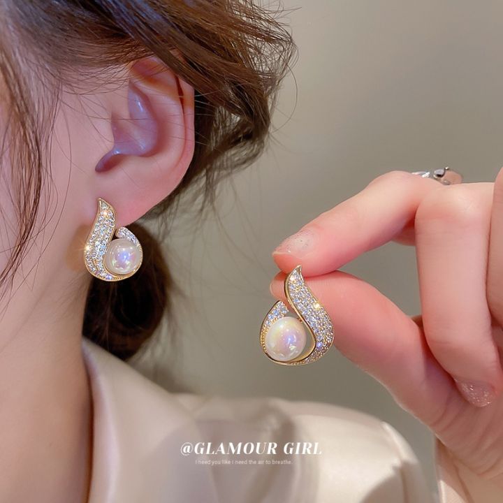 Pearl Earrings Waman Hari Pethe PERNULA PERLA EARRINGS – ALIITA