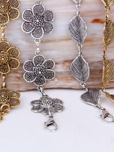 Retro Floral Carved Silver Metal Belt Ladies Youth Dress Shirt Narrow Chain Leather Belt Fashionable Accessory for Women