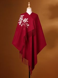 ผ้าพันคอไหมฝ้ายผสมผู้หญิงฤดูใบไม้ผลิสีแดงหรูหรา ผ้าคลุมไหล่ผ้าขนสัตว์ ผ้าคลุมไหล่ ของขวัญสำหรับแม่ ชุดเสื้อผ้าแฟชั่นฤดูใบไม้ร่วง